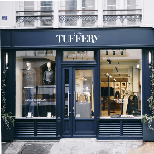 Vitrine Atelier Tuffery à Paris avec inscription en Cévennes depuis 1892 - Atelier TUFFERY