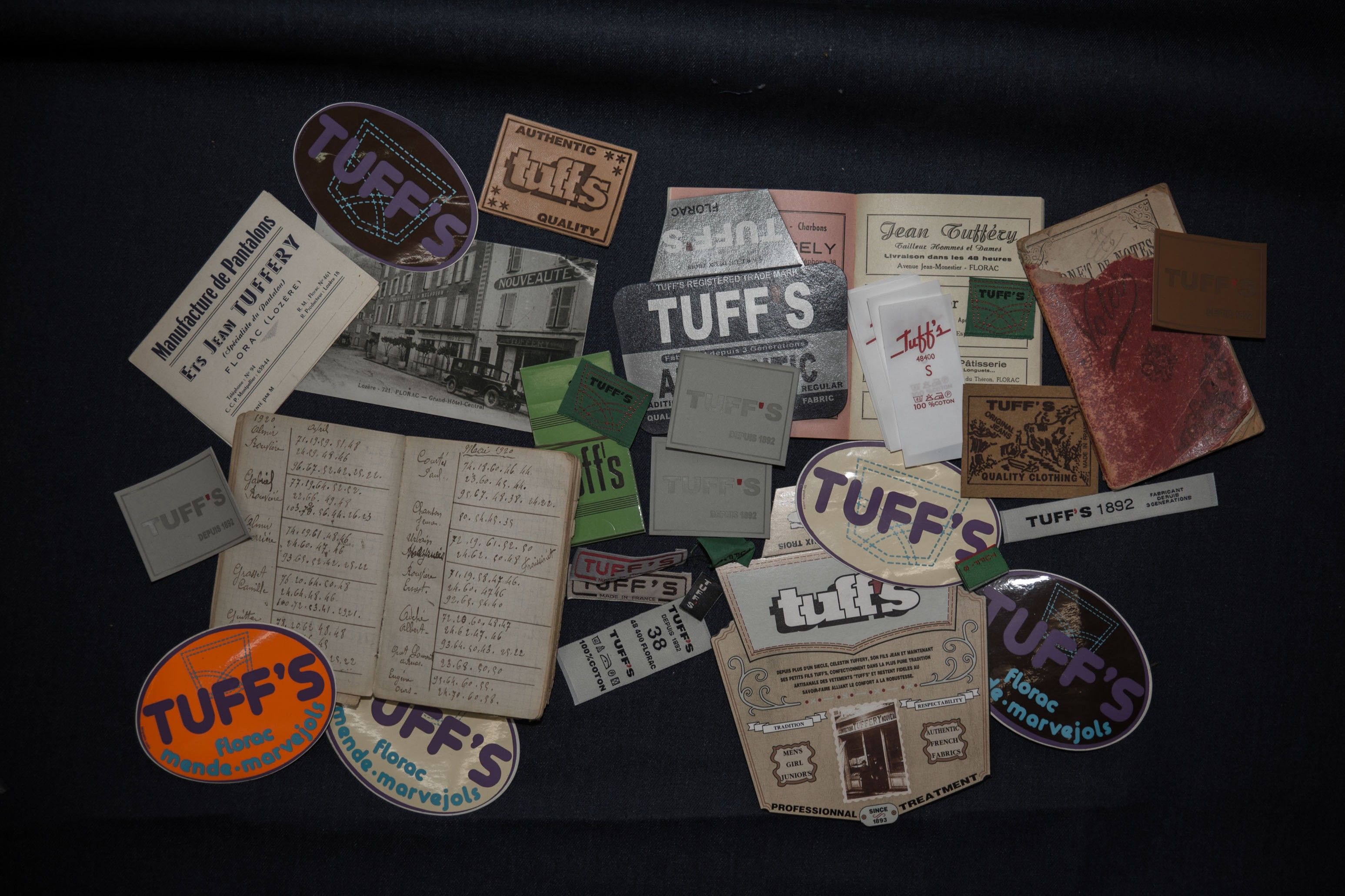 Archives Atelier TUFFERY réunissant anciens logos, étiquettes et jacrons Tuff’s | Atelier Tuffery