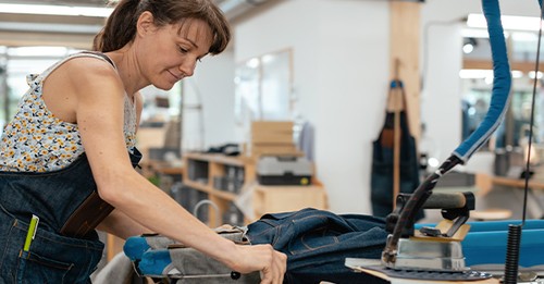 Réparation de jeans - Atelier TUFFERY