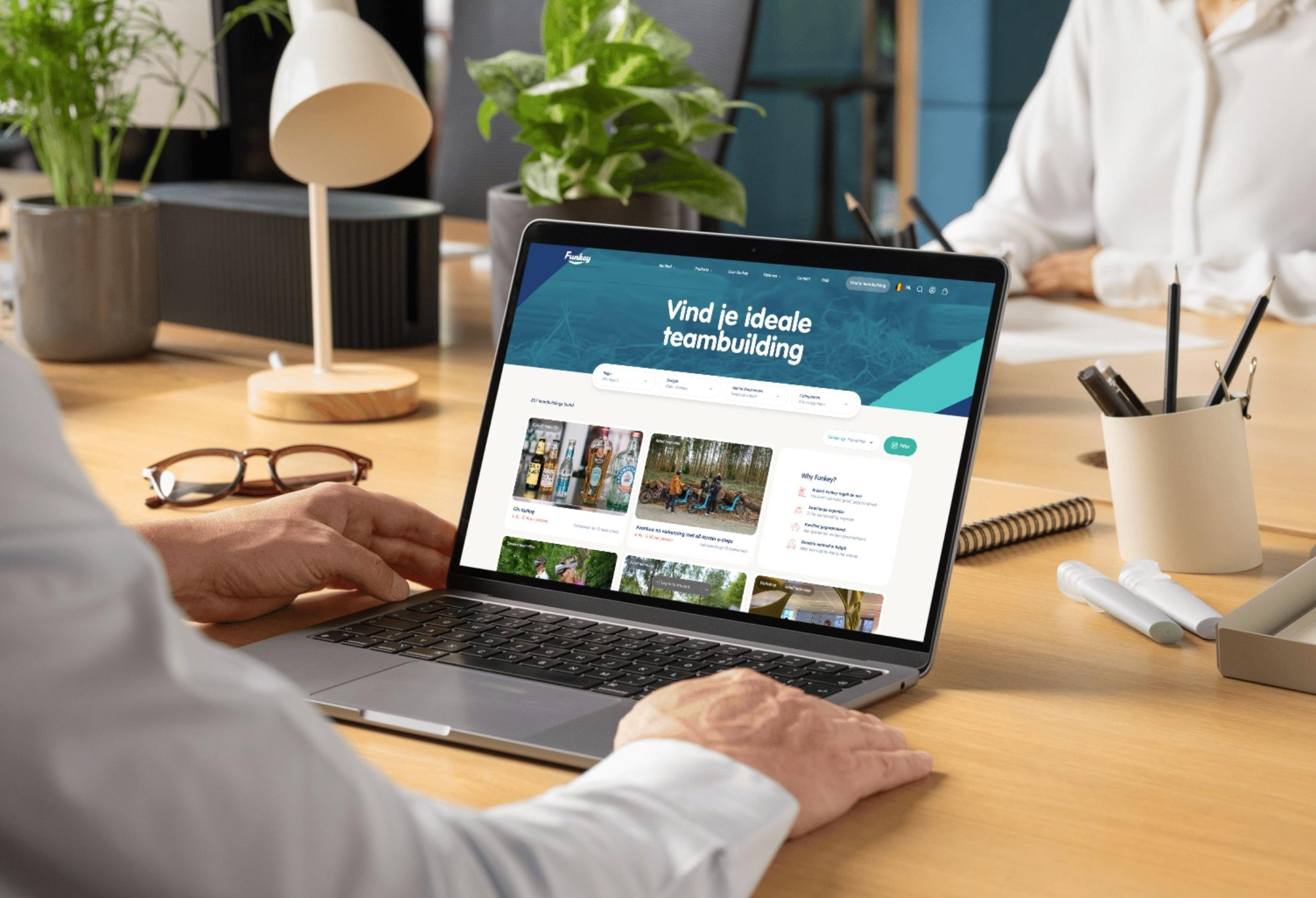 https://a.storyblok.com/f/230529/2200x1500/64e82407f0/mockup-nieuw-platform.jpg