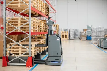 VIBO MiR1200 Pallet Jack_4
