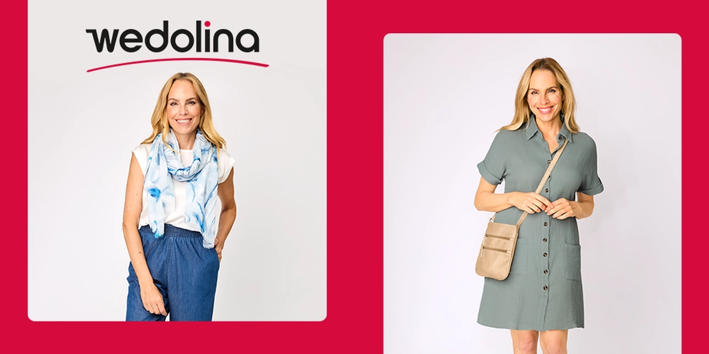 Zwei Bilder einer Frau: links in einer weißen Bluse und blauen Hosen, rechts in einem grünen Knopfkleid mit einer beigen Tasche vor rotem Hintergrund.