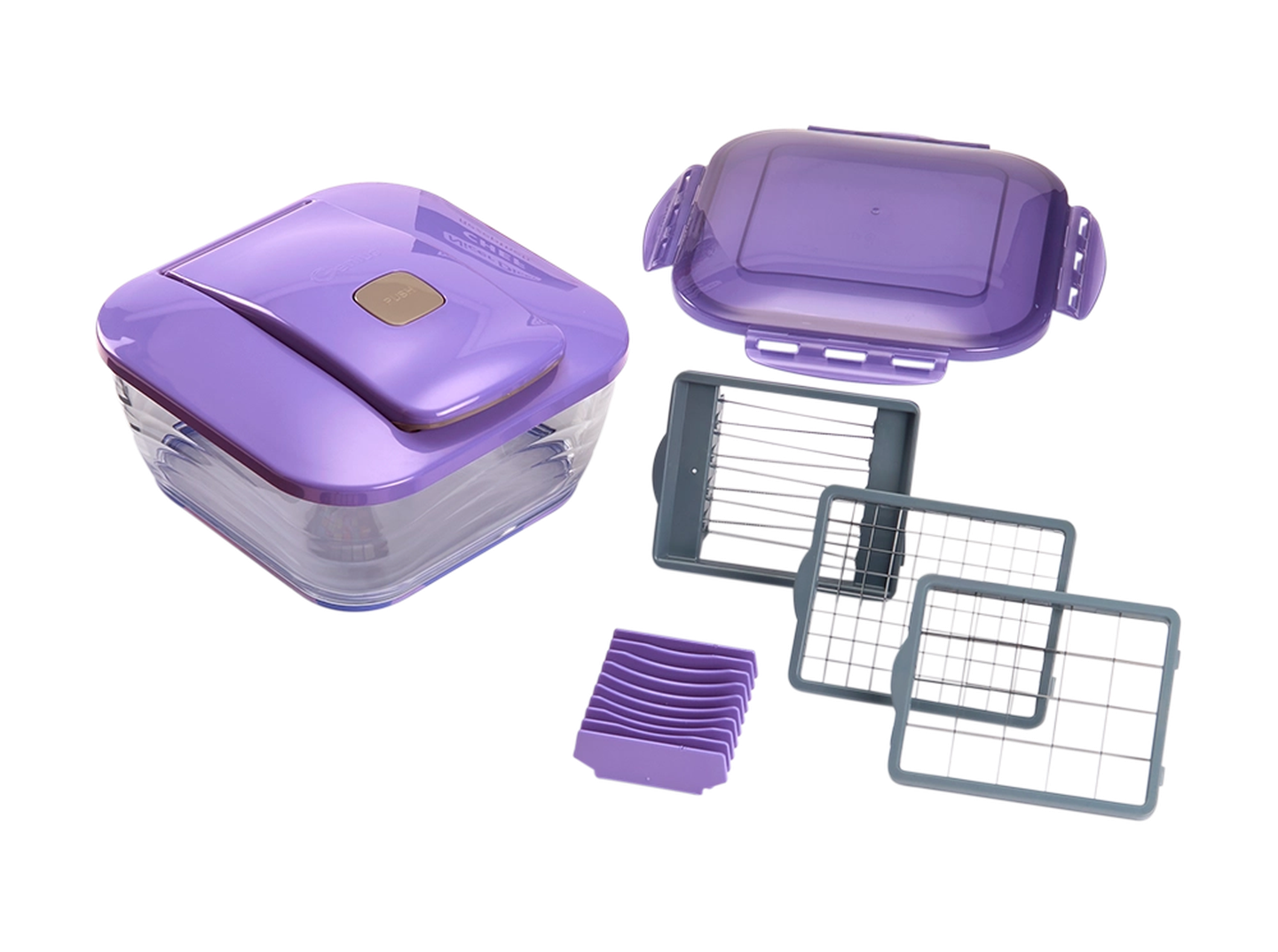 Lila Gemüseschneider mit Deckel, mehreren Schneideklingen und Reinigungswerkzeug, angeordnet auf weißem Hintergrund.