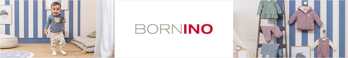 Kind in einem gemütlichen Zimmer mit Spielzeug, leger gekleidet. In der Mitte das „BORNINO“-Logo. Rechts ist Kinderkleidung ausgestellt.