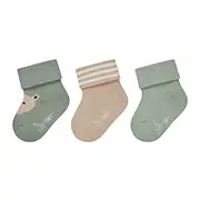 Drei Babysocken: eine grüne mit Schafmotiv, eine beige mit weißen Streifen und eine einfarbig grüne, alle mit Bündchen.