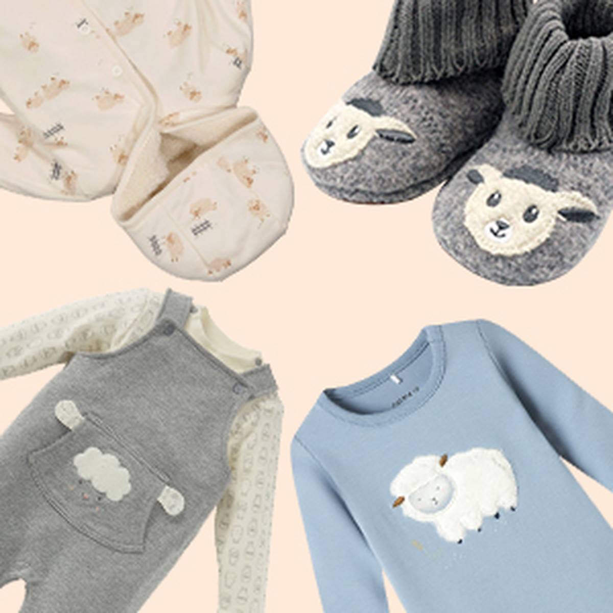 Eine Kollektion von Babykleidung mit Schafmotiven, darunter eine Jacke, Füßlinge, Overalls und ein blaues Langarmshirt.