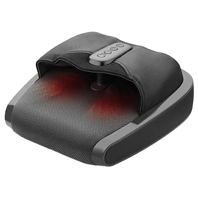 Ein schwarzes Fußmassagegerät mit strukturierter Oberfläche und Bedienknöpfen auf der Oberseite, das ein rotes Leuchten ausstrahlt, das die Wärmefunktion anzeigt.