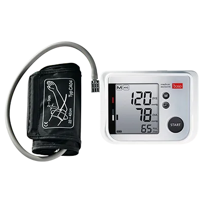 Digitales Blutdruckmessgerät mit schwarzer Manschette und weißem Display.