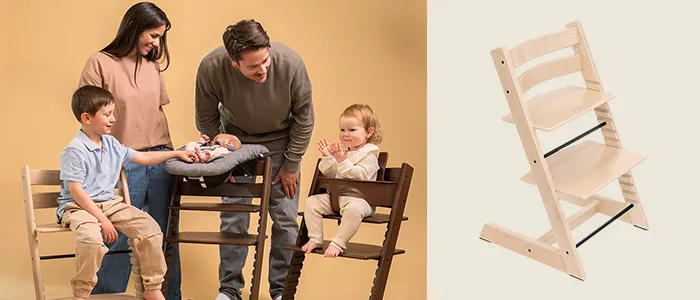 Eine Familie mit zwei Kindern und einem Baby sitzt und steht um hölzerne Hochstühle herum. Rechts ist ein separates Bild eines hölzernen Hochstuhls zu sehen.