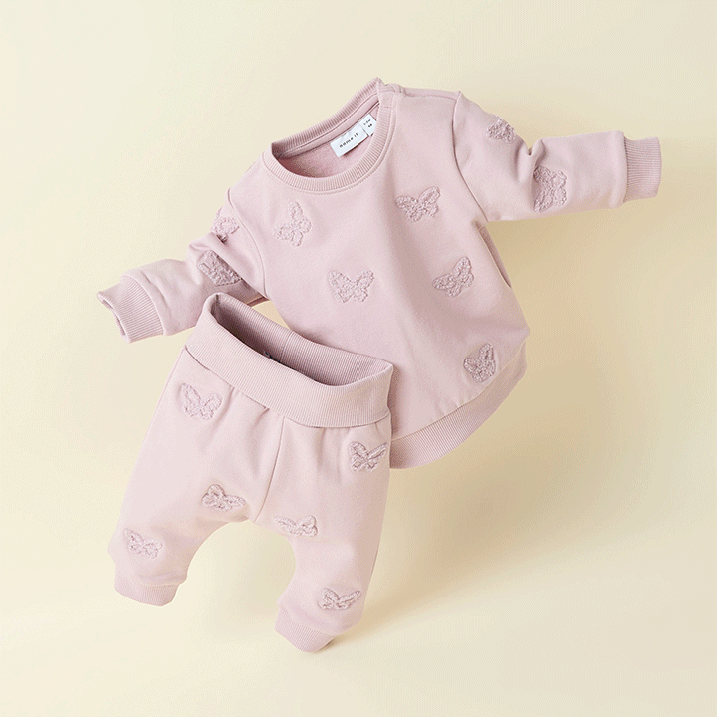 Babykleidung und Kinderkleidung für den Herbst und Winter