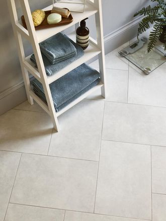 Snow: Beautifully designed LVT flooring from the Amtico Spacia Collection