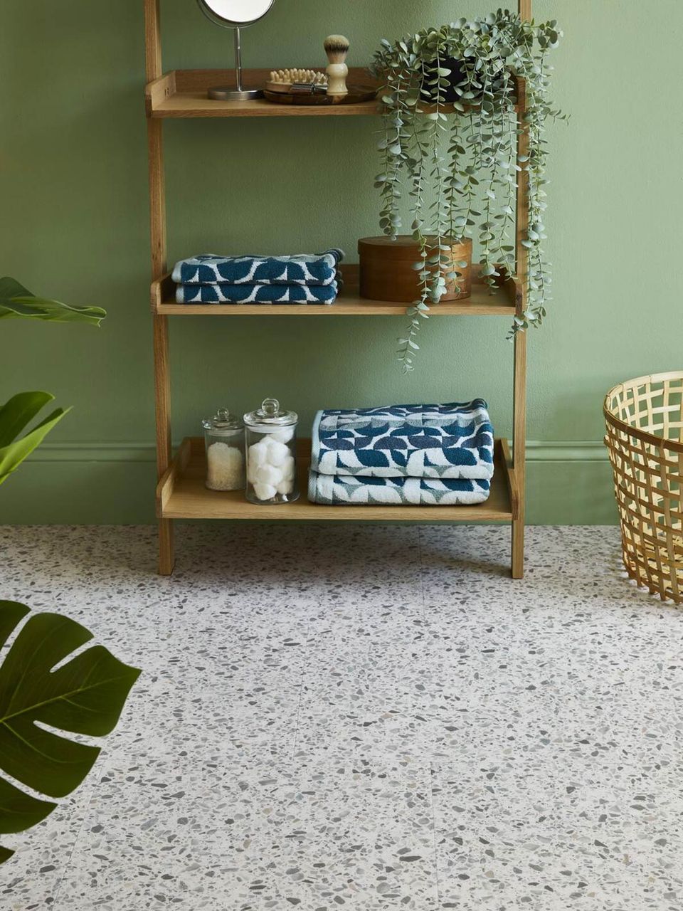 Gibson Beautifully designed LVT flooring from the Amtico Spacia Collection