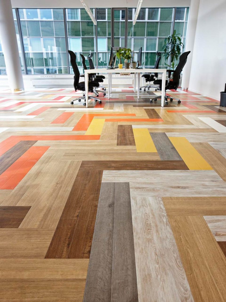 White Oak AR0W7520 Amtico Commercial LVT Flooring from the Signature Collection