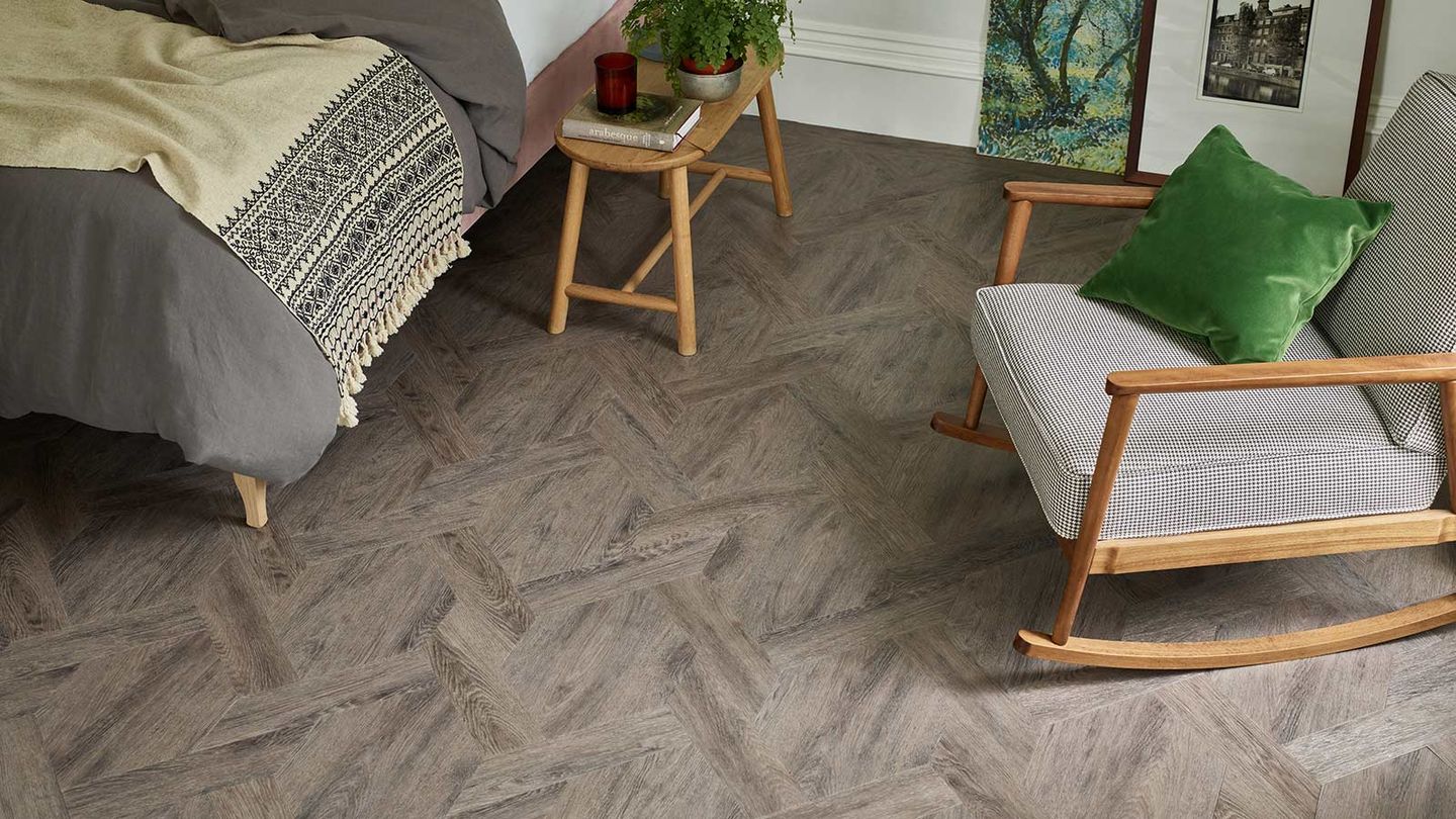 Versailles Oak, AR0W8460 in a Castel Weave laying pattern, from our Amtico Signature Collection.