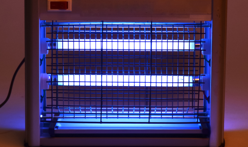 Insektenschutz in Form von elektrischen Insektenvernichtern für die Lebensmittelherstellung