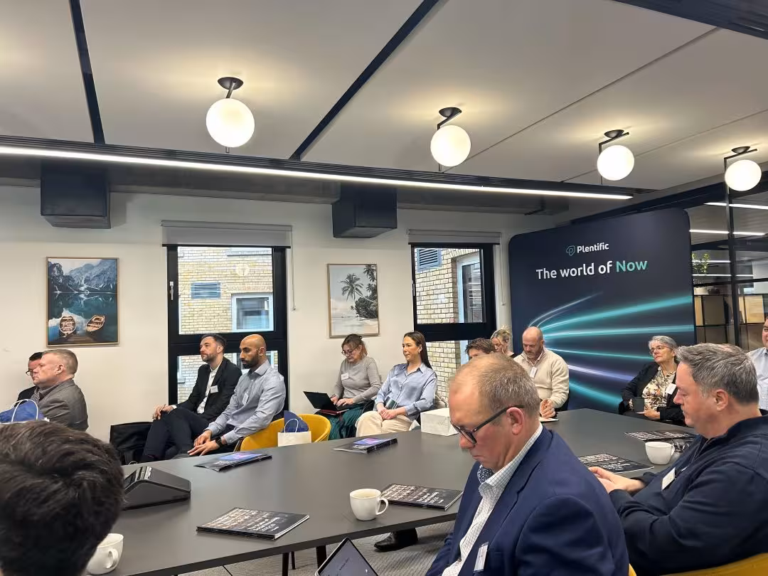 consultant day visual3 w1080