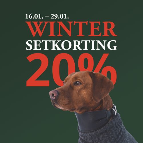 Een bruine hond met een halsband en trui zit voor een groene achtergrond. De tekst luidt: “16-29 januari Winterkorting 20%”.