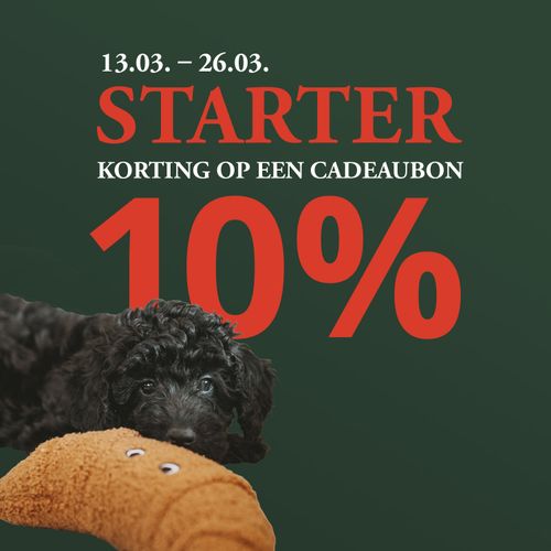 Promotieafbeelding met tekst “Starter korting op een cadeubon 10%” en datums en een zwarte puppy met een speeltje op een groene achtergrond.