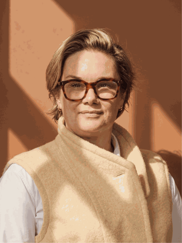 Sarah Hackett
