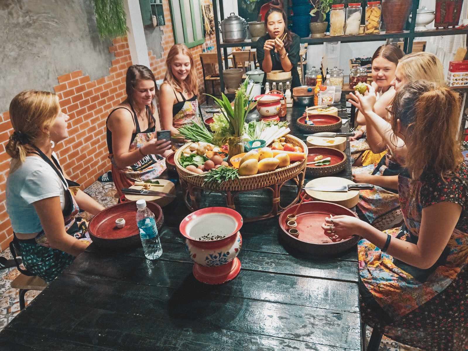 EF Gap Year students a cooking class