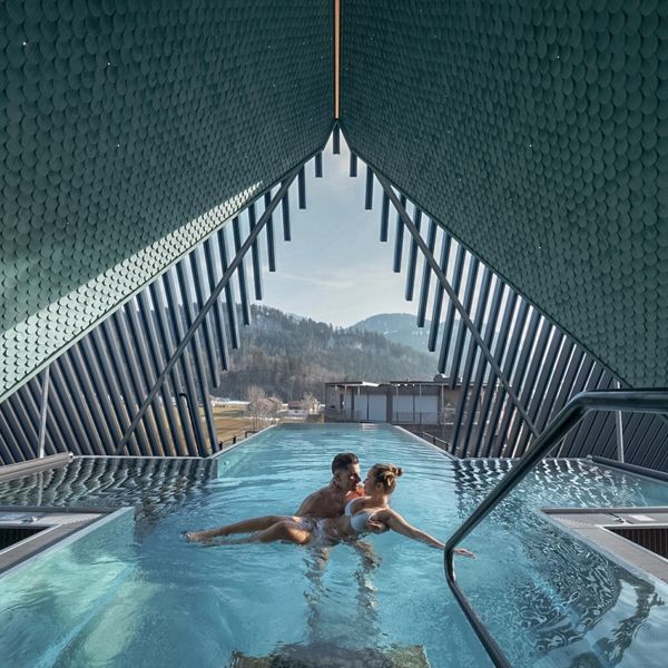 Infinity Pool im Wellnesshotel GAMS zu zweit