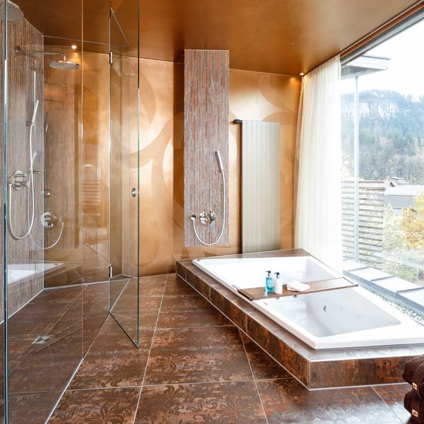 Top Of Suite Badezimmer im Kuschelhotel