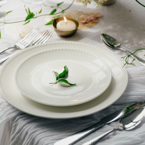White Dinner auf dem Marktplatz