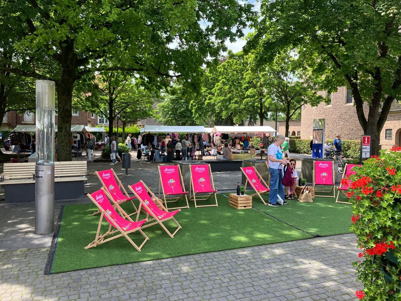 2025-07-12 Frauen-  Mädchenflohmarkt by Michael (17)