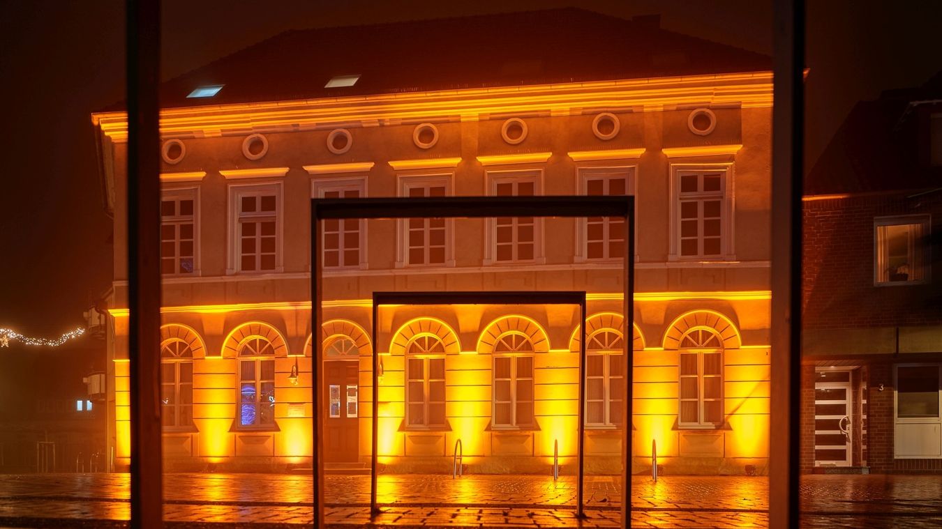 Fotowalk Vreden 2021_Beleuchtete Haus Rotering_Vreden_©Jan Rumstadt@andersartig - P1023997 CO 1
