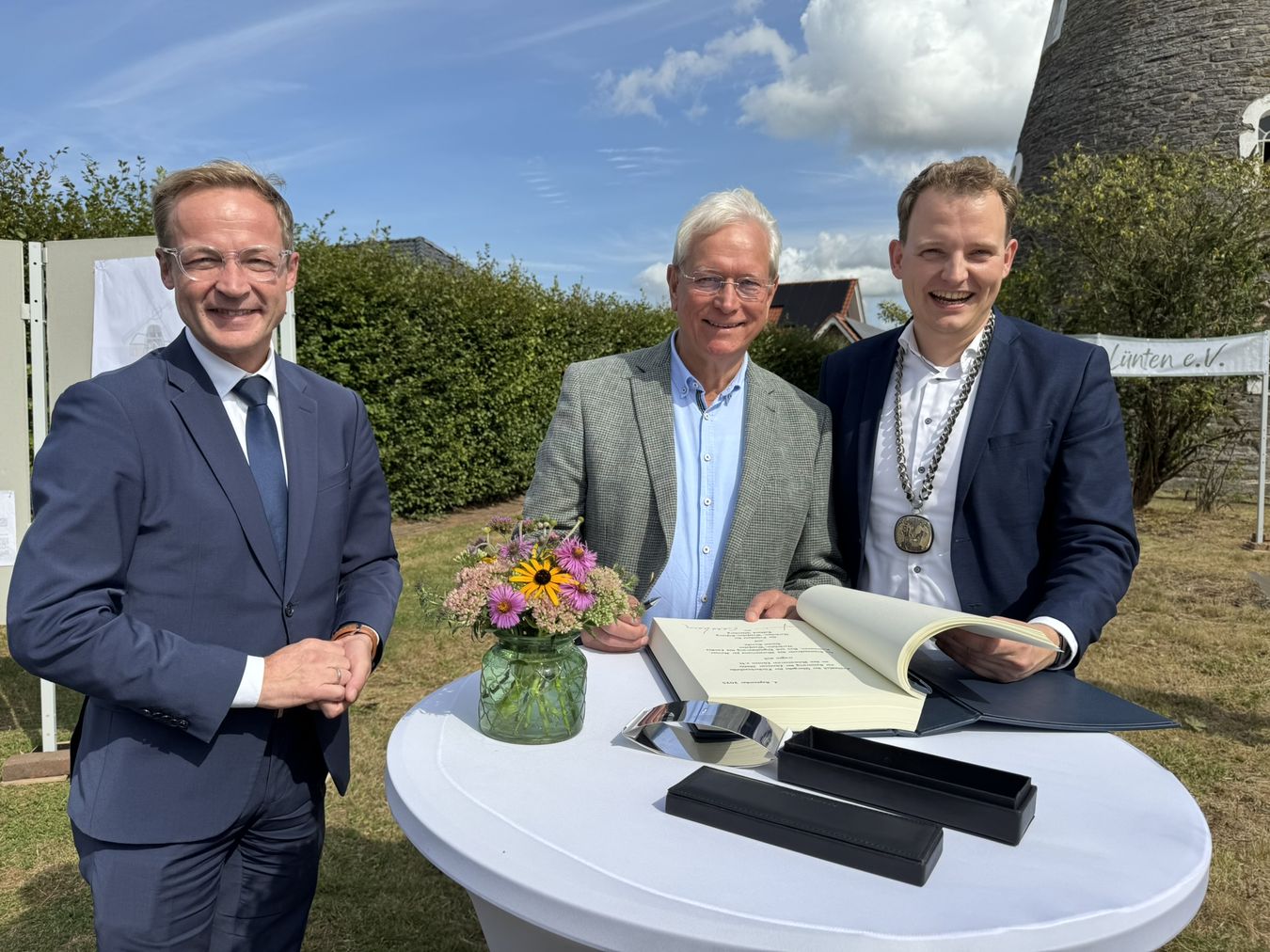 Goldenes Buch Mühle Lünten