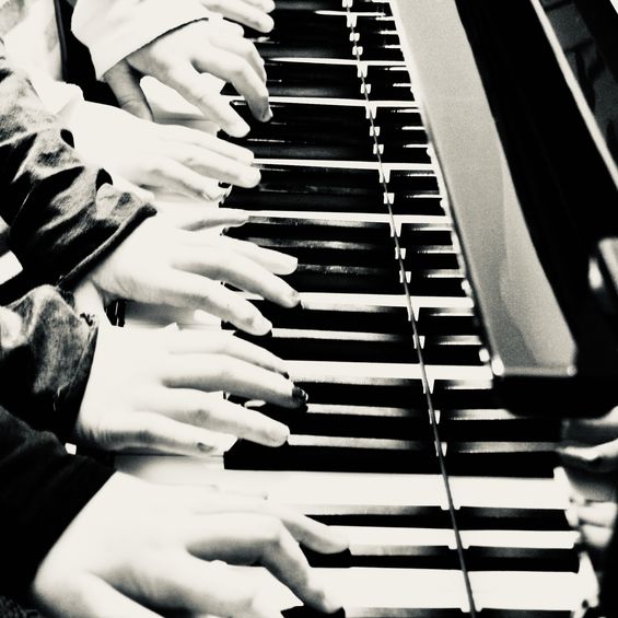 piano_day_musikschule_haende_am_klavier