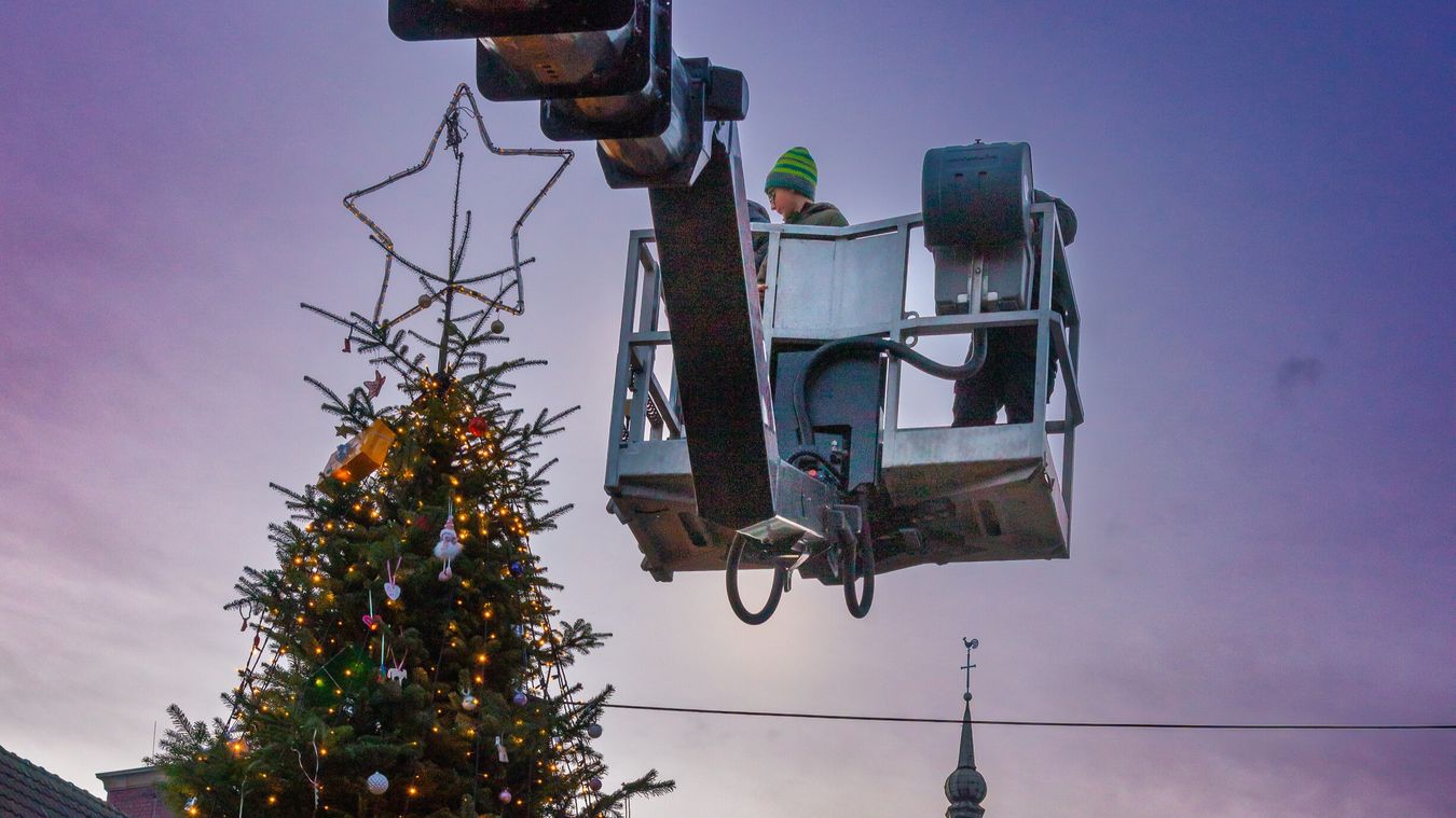 Horst schmücken (c) Olaf Rehmert - bearbeitet