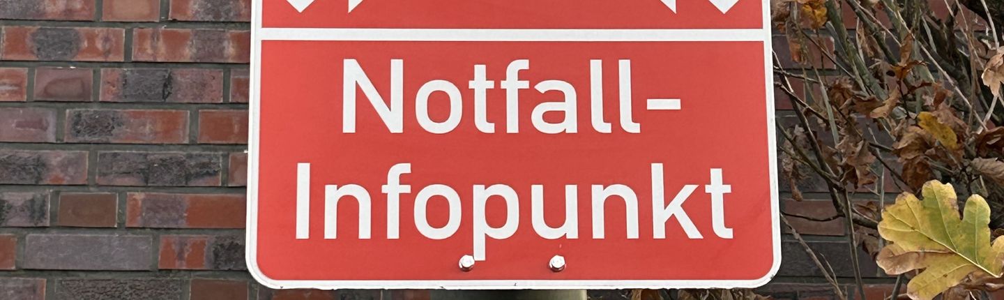 Bild eines Schildes der Notfallinfopunkte
