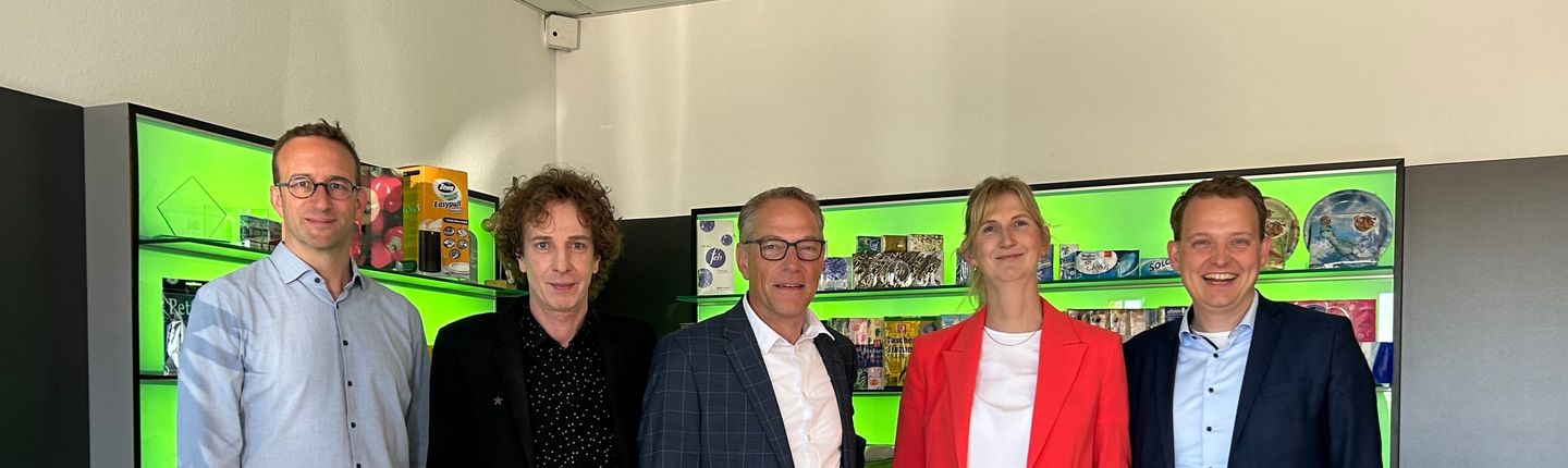 Gruppenbild des Unternehemensbesuchs.