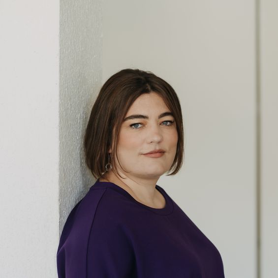 Portrait von Alena Schroeder