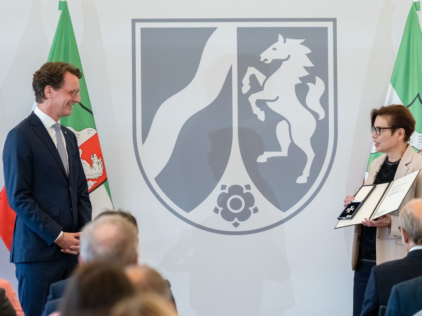 Christel Höink Hendrik Wüst Landesverdienstorden