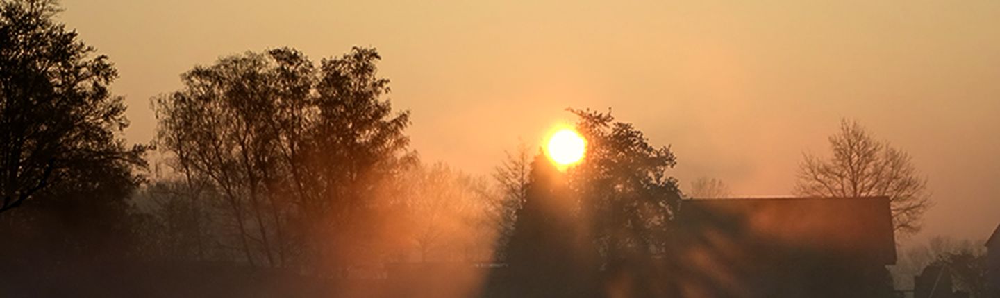 Sonnenuntergang über einem See
