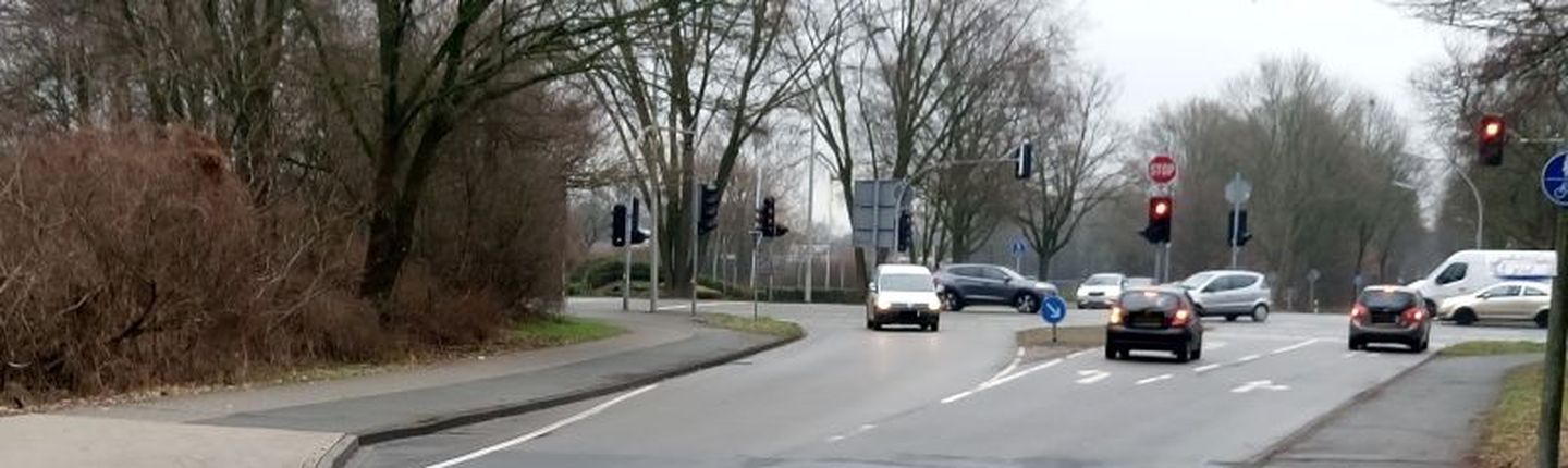 Ottensteiner Straße Radwegende vor Ampel