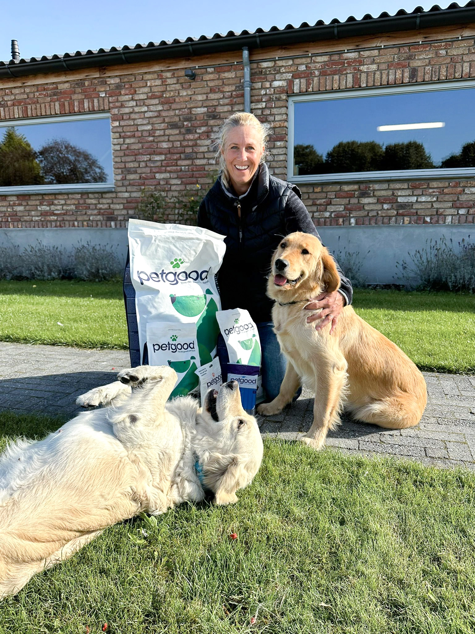 Erika Lickhammer med golden retrievers