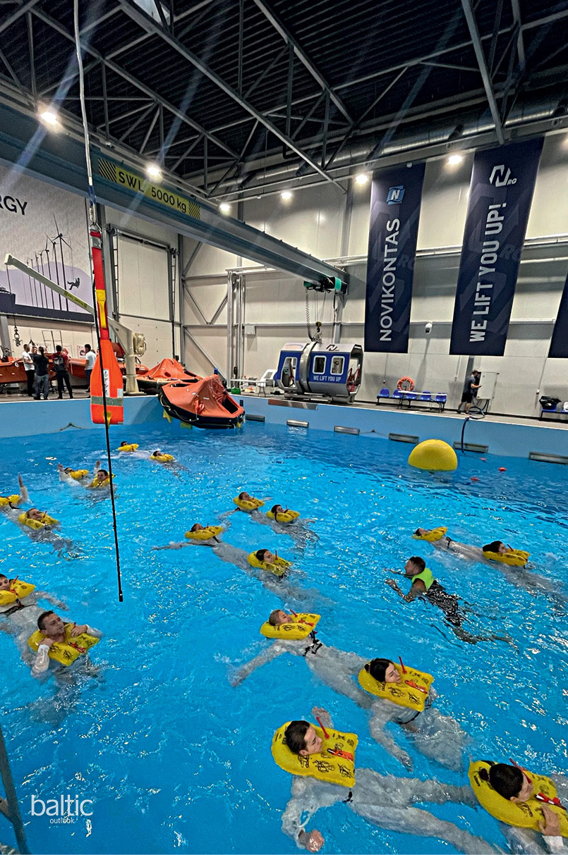 Cabin crew survival training pool
