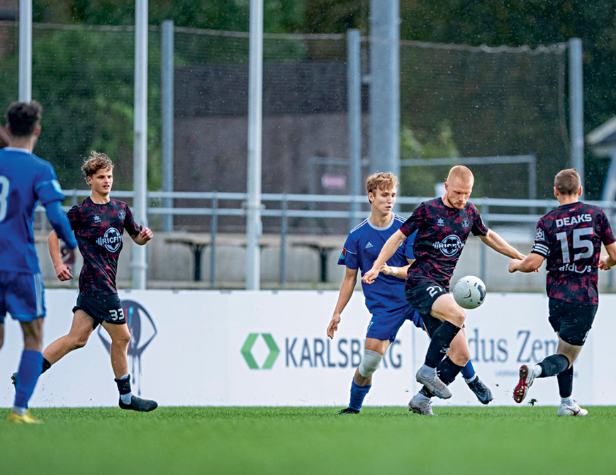 Football pitch_Martins_Biders