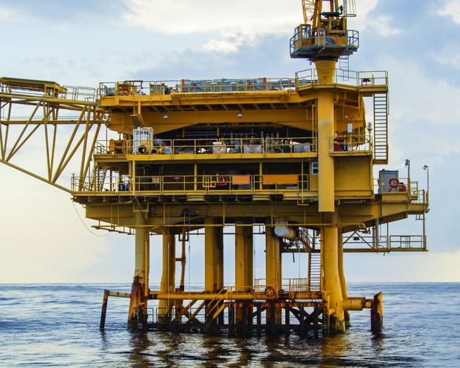 Dexon was called on to perform an offline inspection of a 6” riser on an offshore platform. Visual inspection confirmed that severe corrosion was likely at the position of the hanging riser clamp and that external ultrasonic inspection was not possible due to the location and extent of the corrosion.