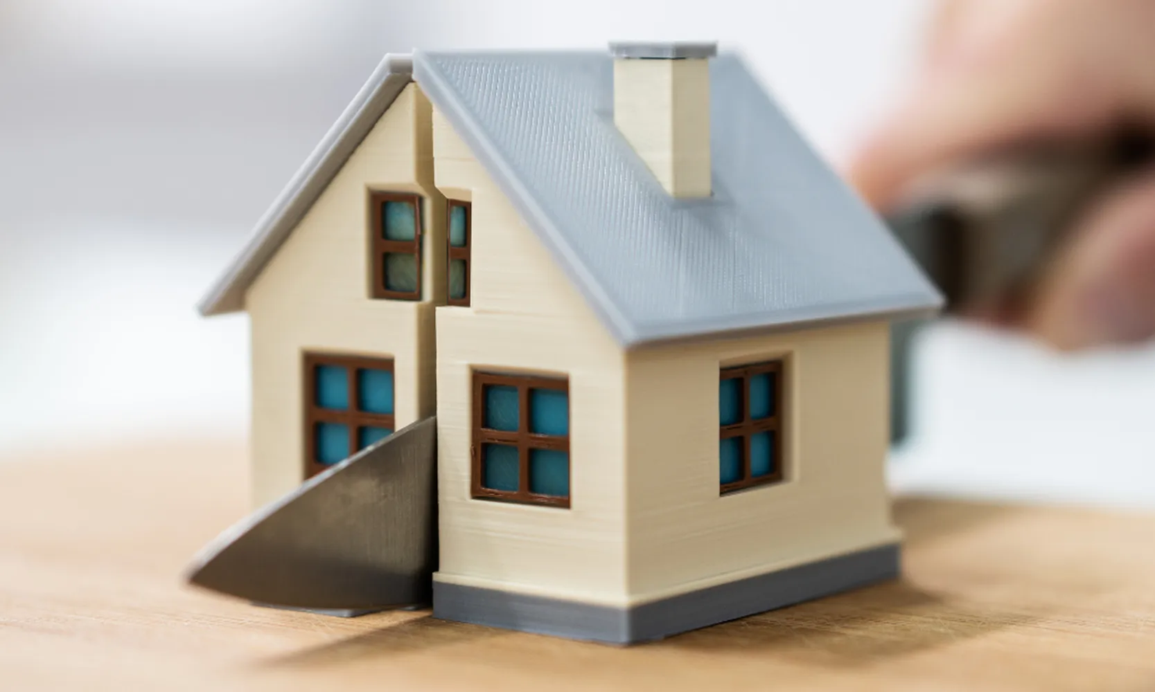 Selling Your House During a Divorce 2023 Expert Guide