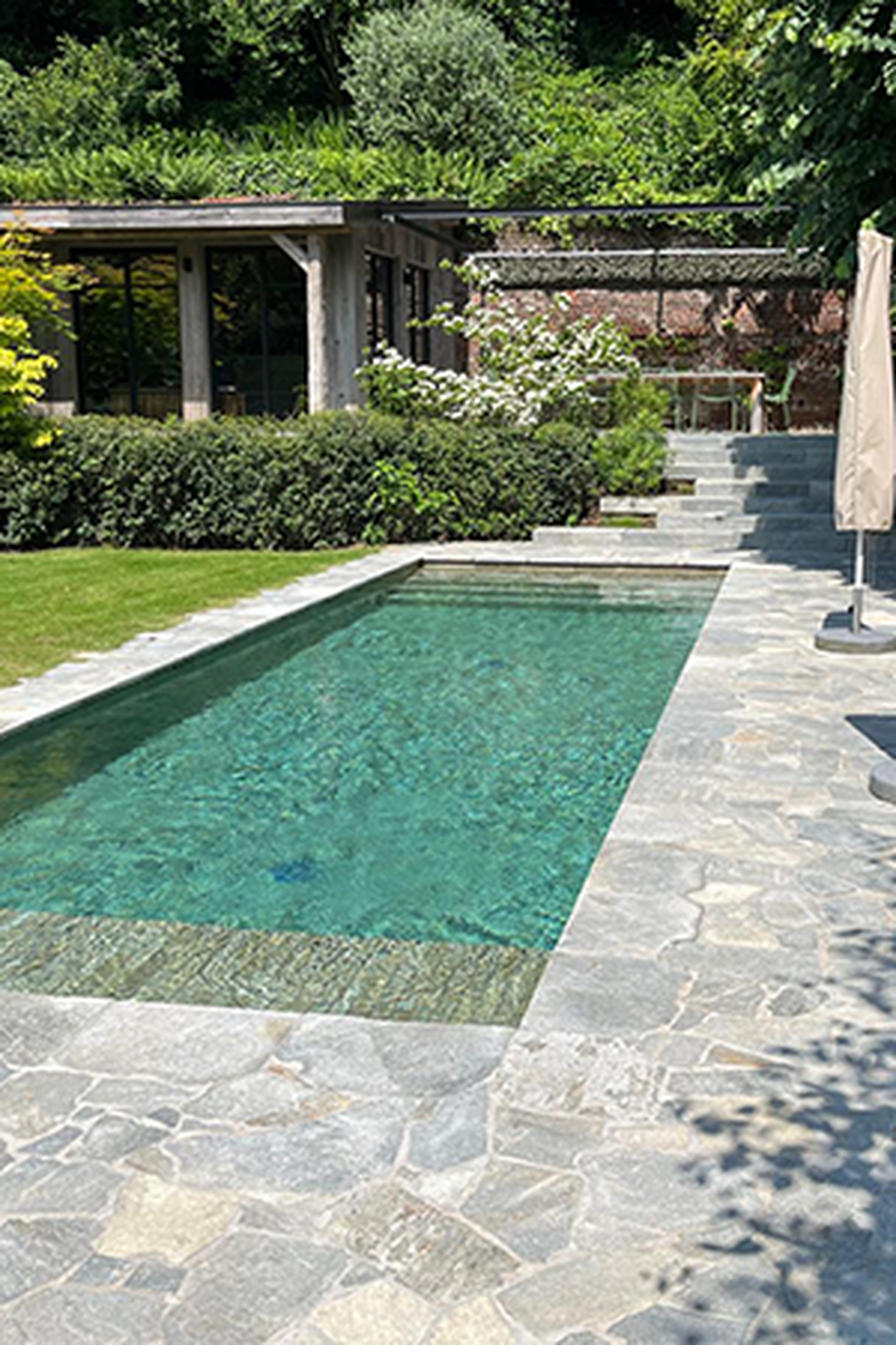 Slate Kavalas Crazy Paving Pool Copings