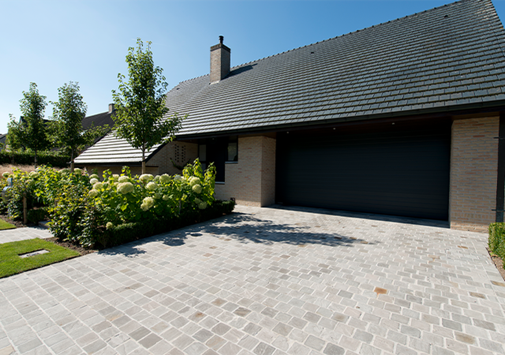 Kandla Setts & Paving Slabs