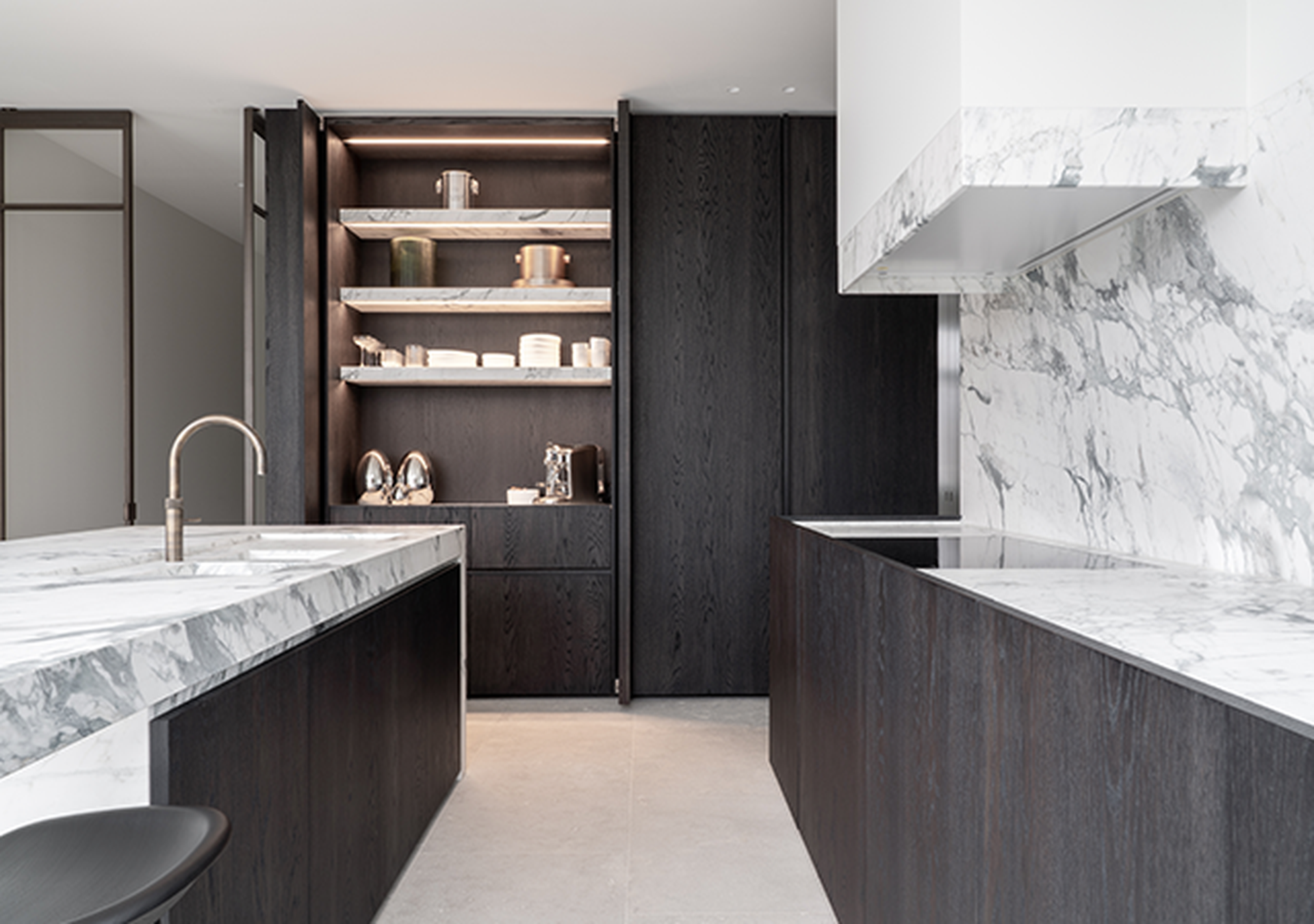 Tradition Meets Innovation: The Fusion of Craftsmanship and Technology