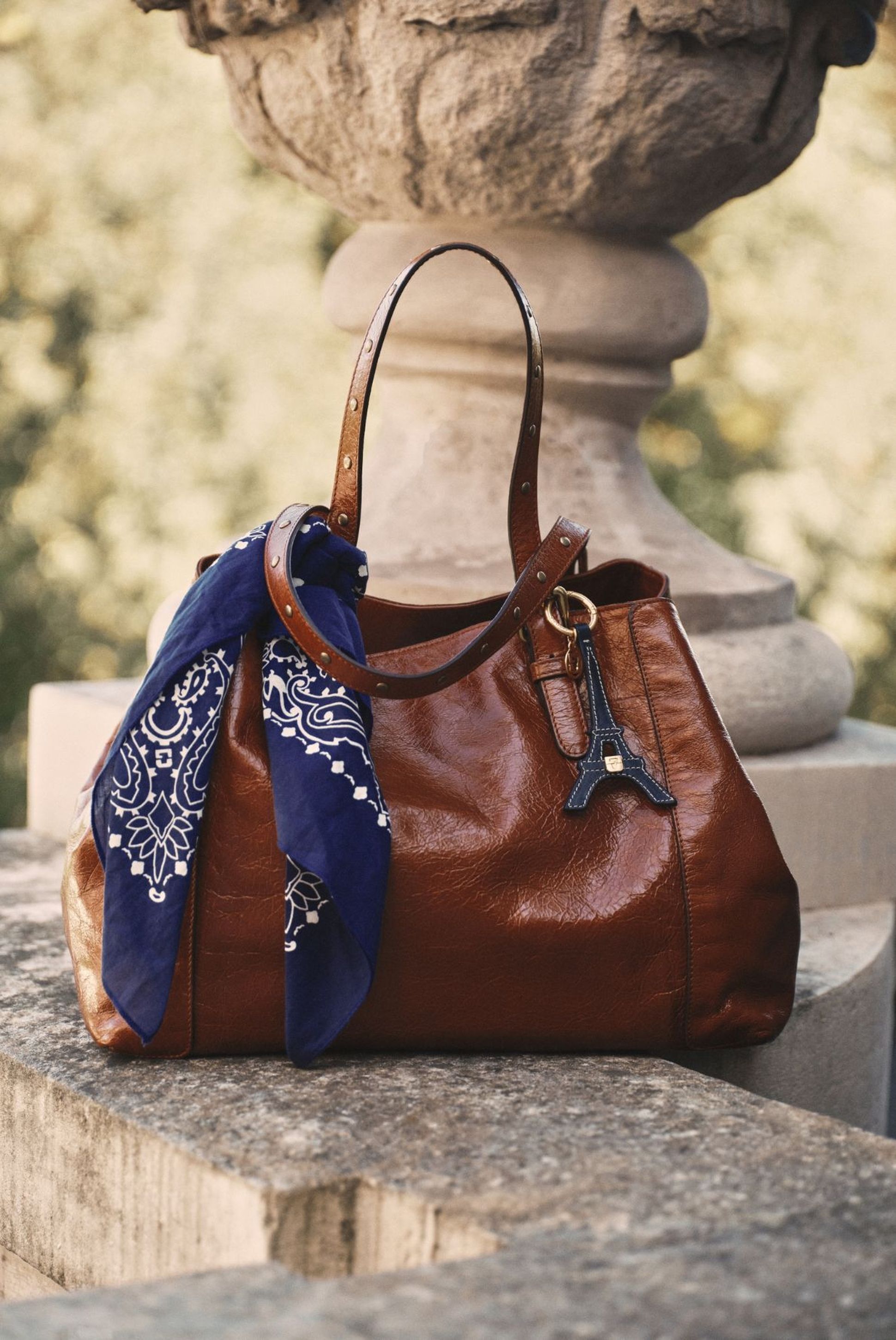 echarpes et foulards femme tendance automne hiver 2025