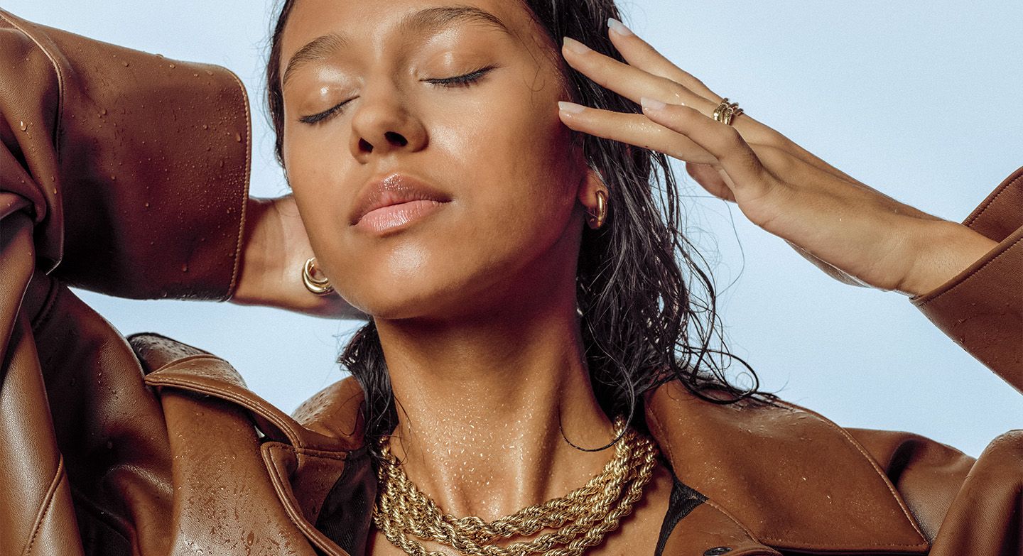 The Best Waterproof Gold Jewellery That Won't Tarnish