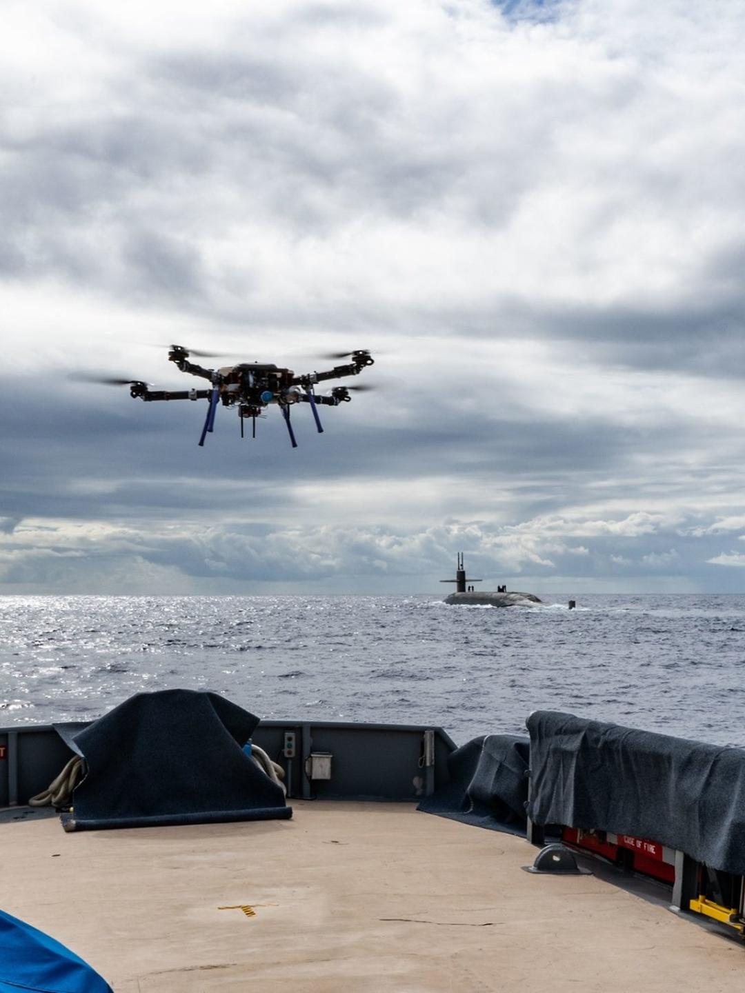 Hybrid Drone: Perimeter 8 Navy Submarine Delivery