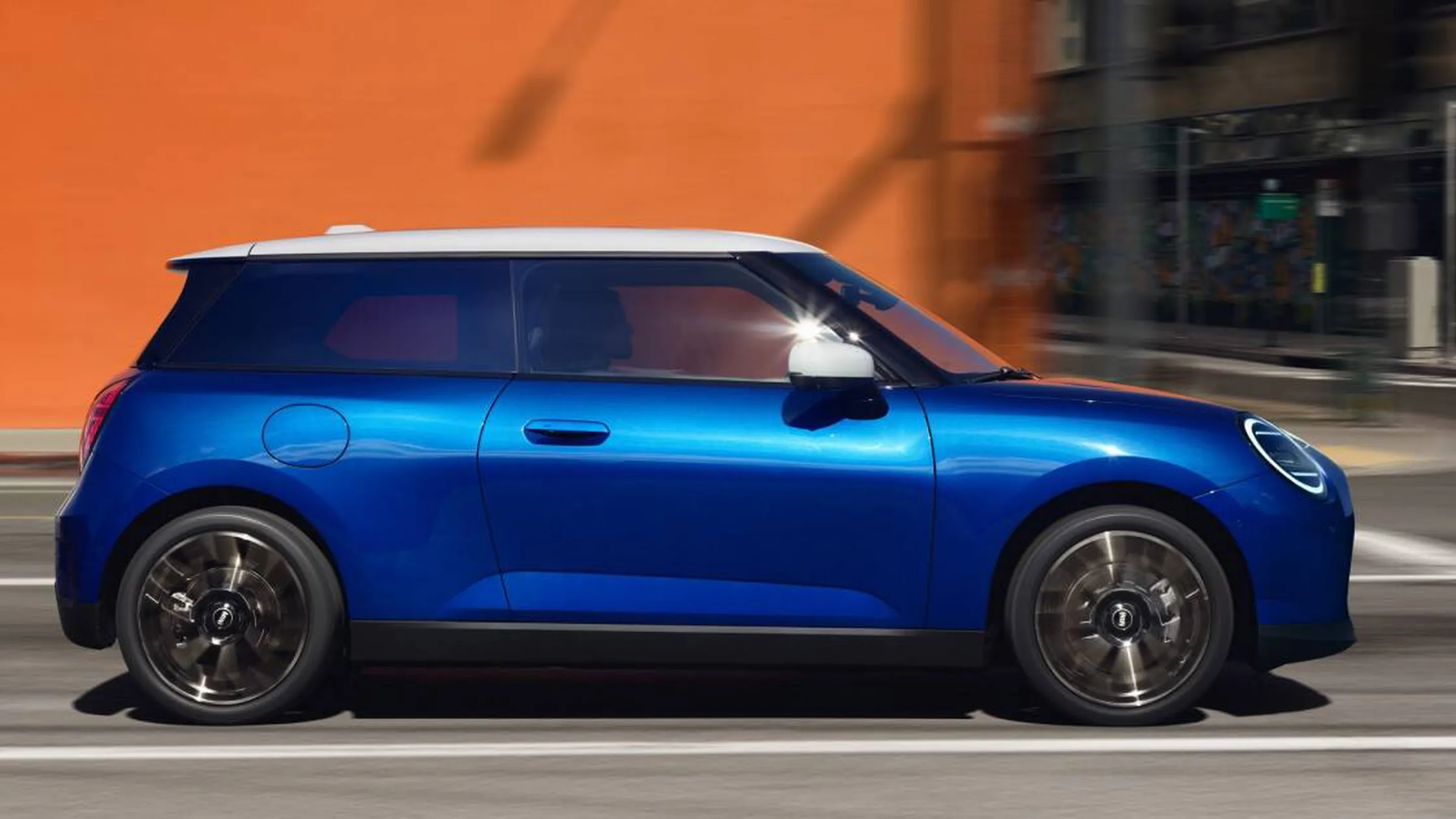 Mini-Cooper-Electric-Leasing-INSTADRIVE